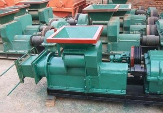 HP15 Diesel Engine Metallurgy Clay Brick Machine 45 RPM Spindle Speed