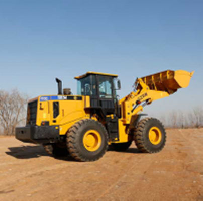 Comfortable 653D Wheel Loader Heavy Duty Construction Machinery