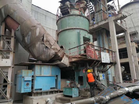 50 And 325 Mesh Output 20TPH Ore Grinding Mill Vertical Mill Environment Friendly